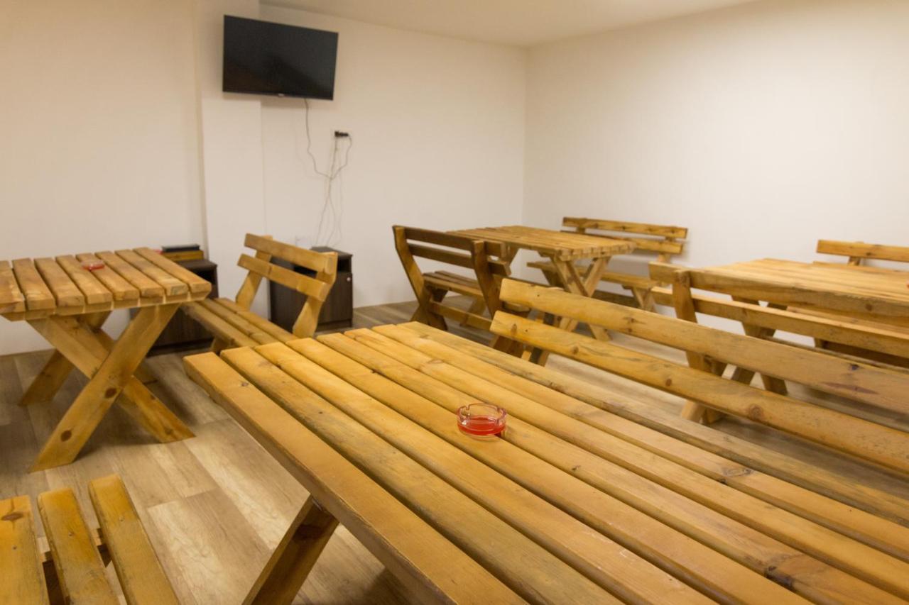 Viktorijini Konaci Aparthotel Kremna ภายนอก รูปภาพ
